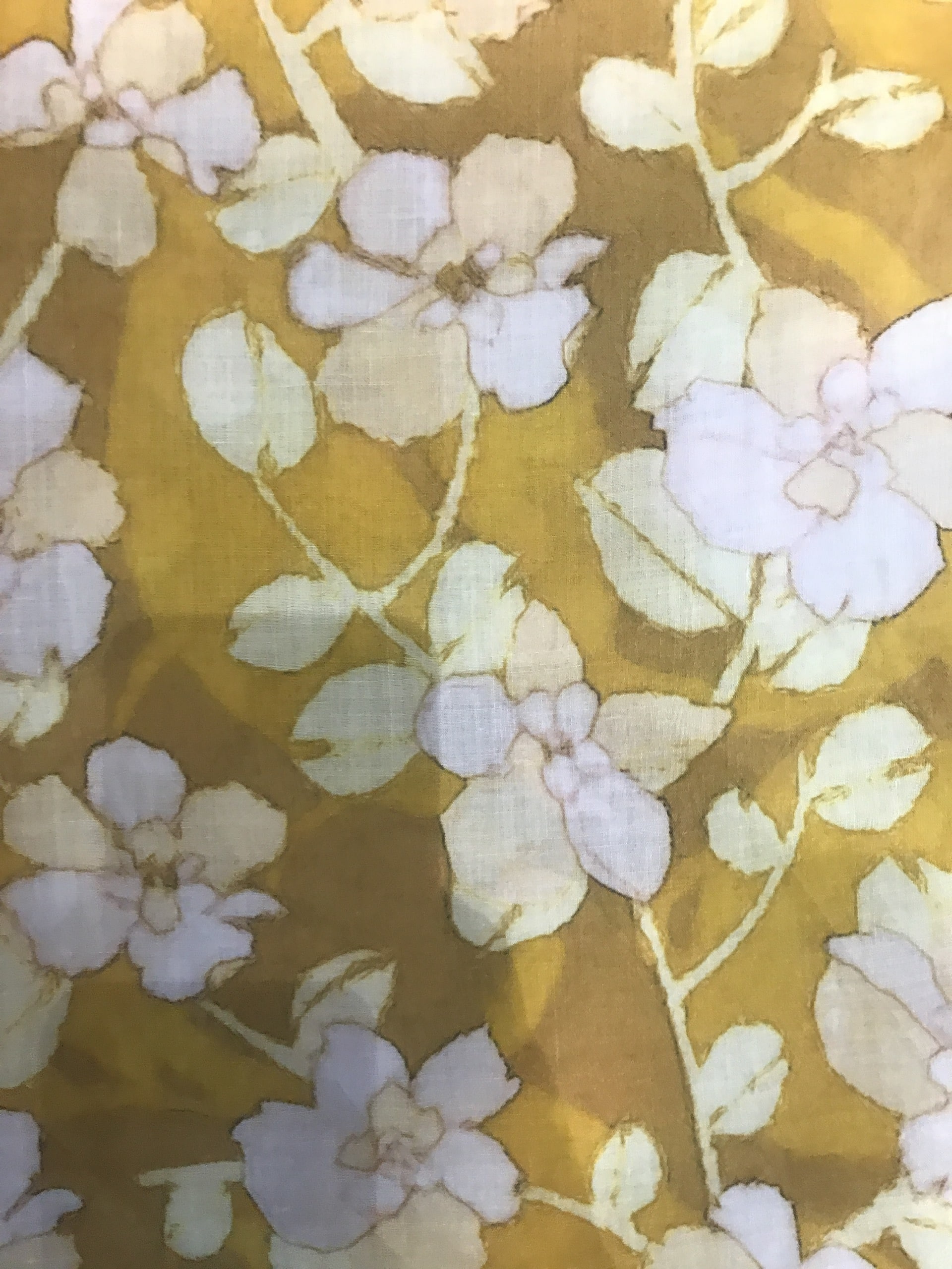 Vải linen dùng may đầm
