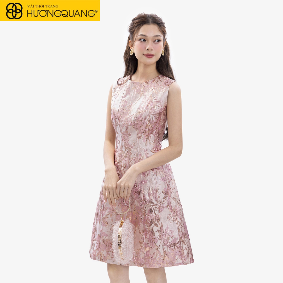 Vải Tafta là gì? Vải Tafta có nóng không?