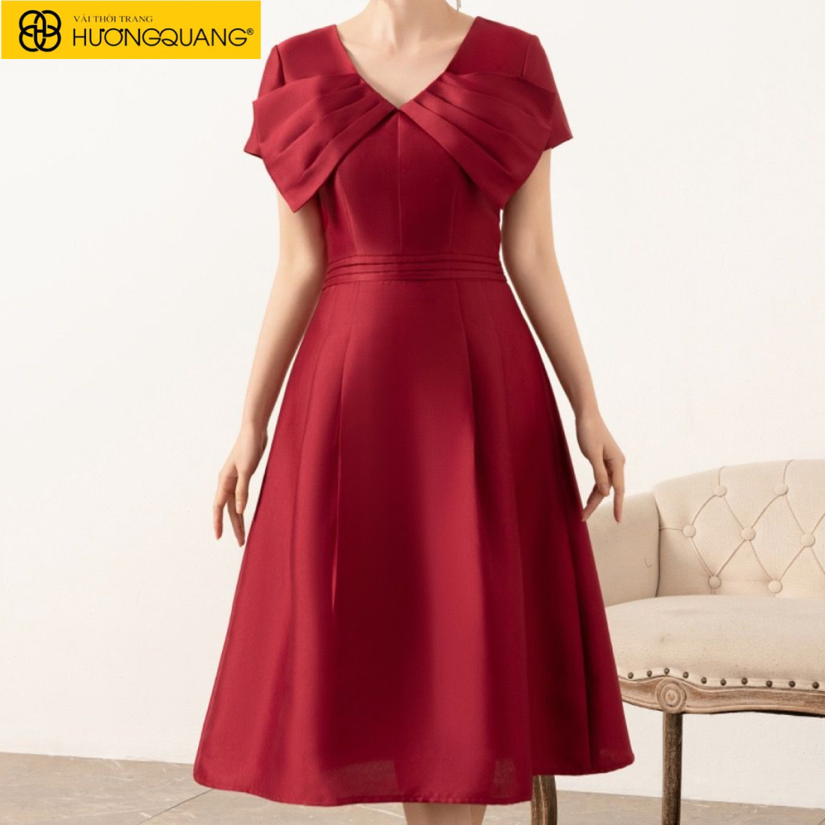 Các Mẫu Vải Tafta May Đầm Dự Tiệc Sang Trọng