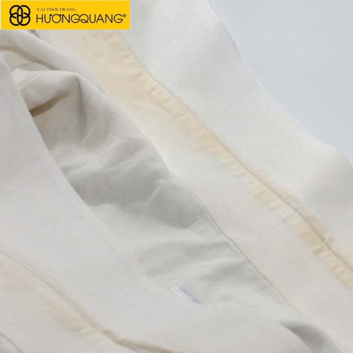 Cách Tẩy Vết Bẩn Trên Vải Lụa Mà Không Làm Hỏng Chất Liệu