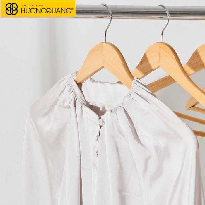 Những lưu ý quan trọng để bảo quản trang phục lụa thun không bị nhăn 