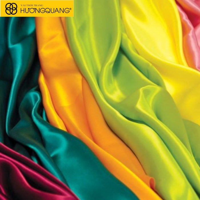 Lụa thun chất liệu mềm mại cho trang phục công sở cao cấp