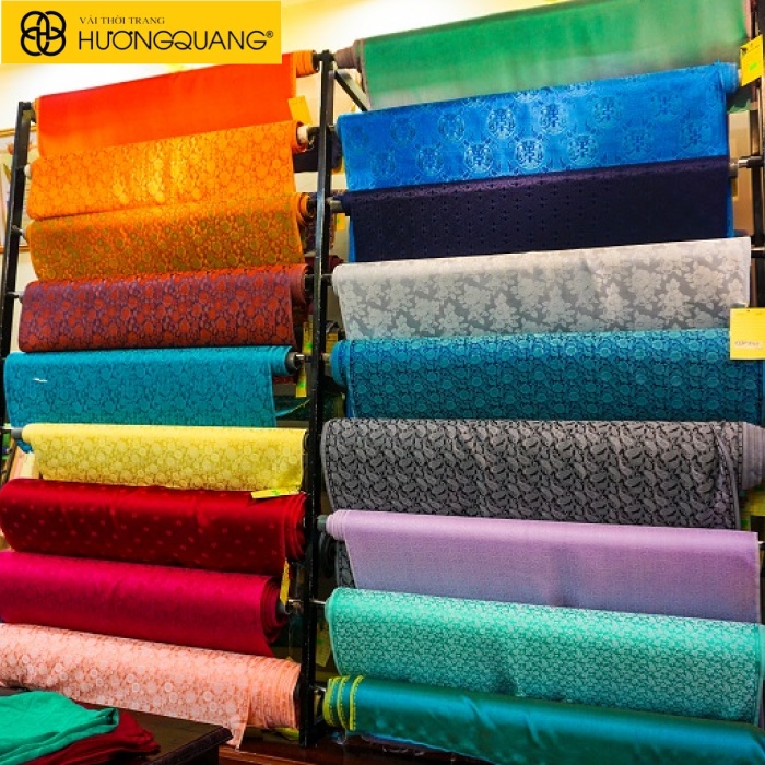 Tất Tần Tật Về Lụa Tơ Tằm Cao Cấp: Chất Liệu Không Thể Thiếu Trong Tủ Đồ Của Bạn