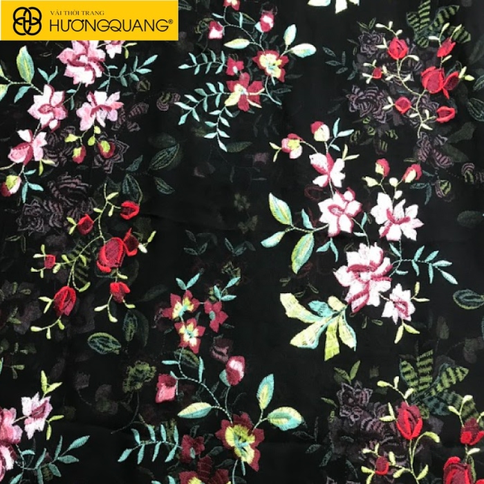 Tại Sao Vải Satin Crepe Lại Được Ưa Chuộng Trong Ngành Thời Trang?