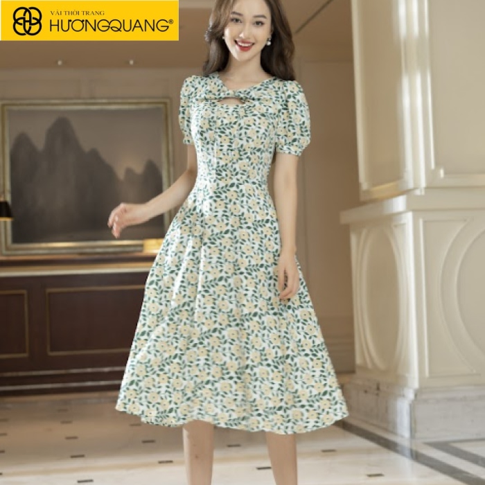 Nữ Tính Với Áo Sơ Mi Chất Liệu Vải Linen Hoa Nhí Đẳng Cấp