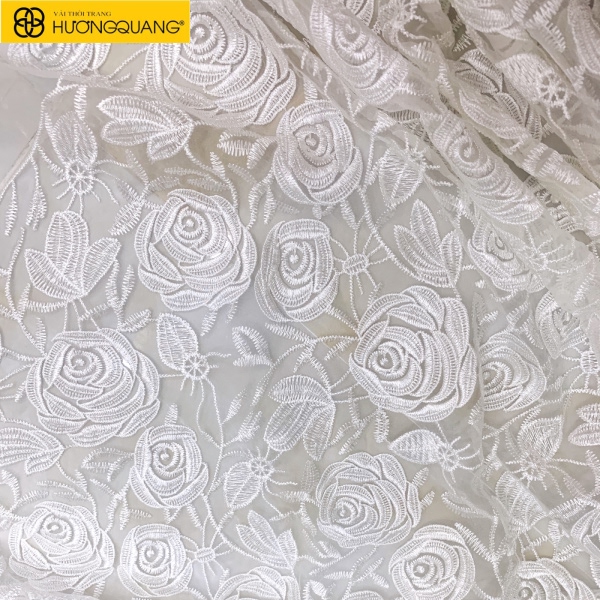 So sánh cấu trúc sợi vải thêu ren nổi và ren thường
