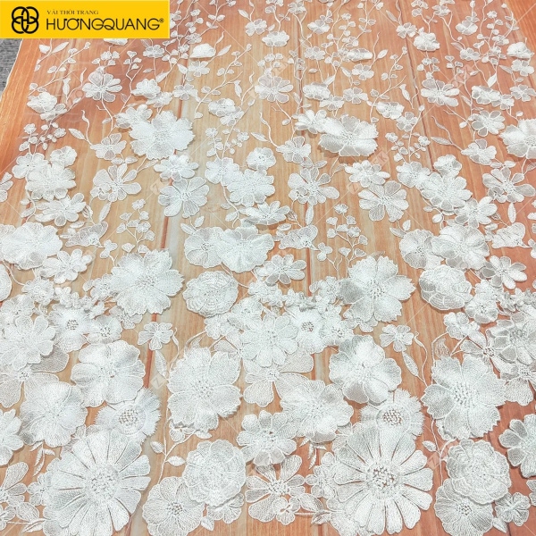 Ứng dụng vải thêu ren nổi trong thiết kế thời trang cao cấp