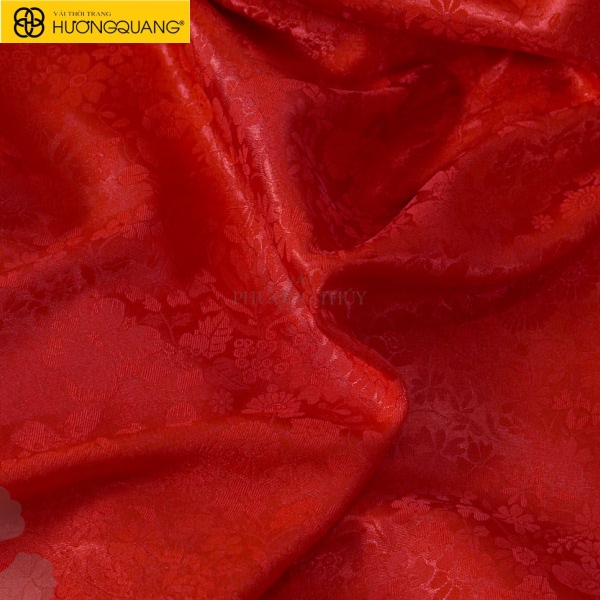 Lụa gấm đỏ vàng may áo dài cưới truyền thống
