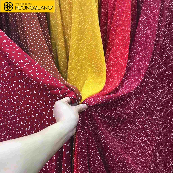 Cảm nhận vải chiffon lụa bằng tay