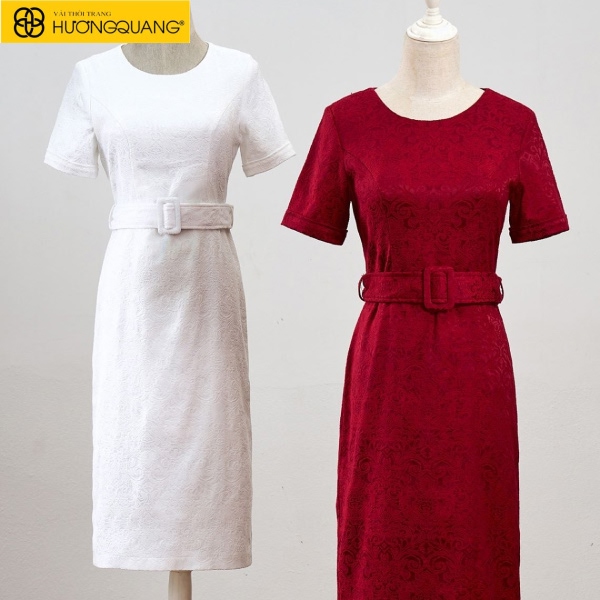 “Váy Tết hiện đại may từ vải đỏ đô