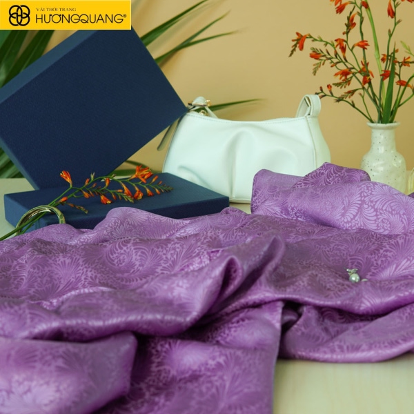 Họa tiết hoa xuân trên vải lụa cao cấp