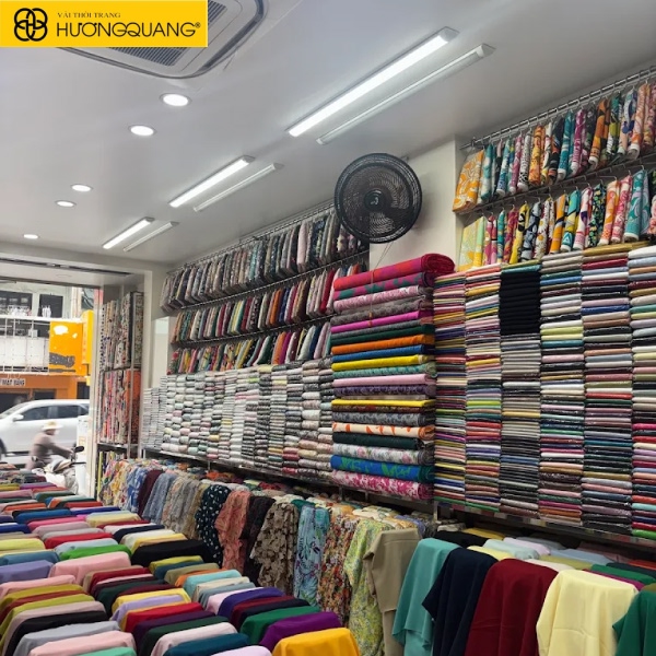 Thương lượng giá vải sỉ với nhà cung cấp