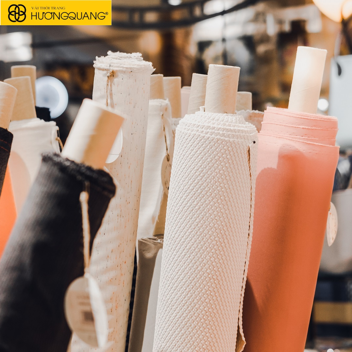 Kiểm tra độ co giãn và độ bền của vải