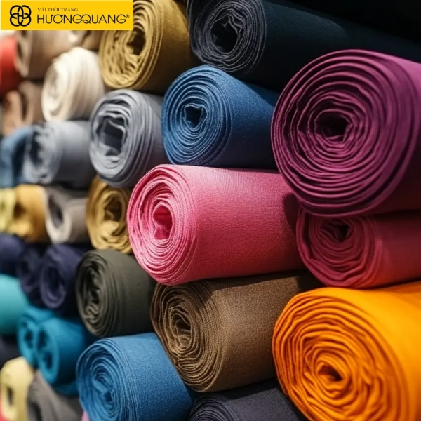 kiểm tra độ dày mỏng của vải trước khi mua