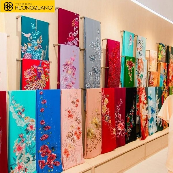 Bộ sưu tập vải áo dài mùa hè tại Vải Hương Quang