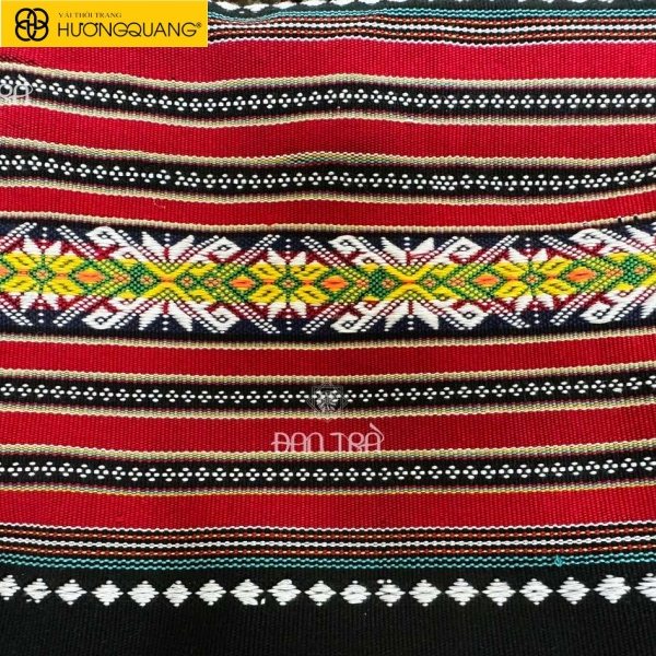 Quy trình nhuộm sợi vải bằng chàm tự nhiên của người dân tộc